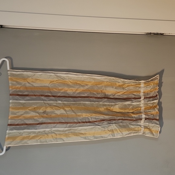 Echo yellow silk scarf - Picture 4 of 4